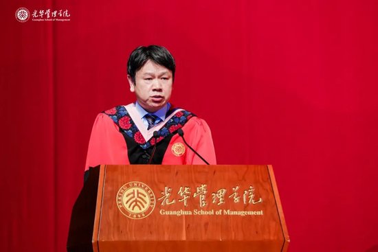 北大刘俏驳斥“中国登顶论”,这是一个近期流传甚广、影响深远的中国经济叙事